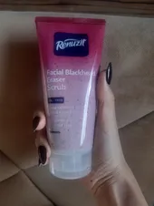 تجریه خرید اسکراب لایه بردار صورت رینوزیت مدل blaser حجم 200 میلی لیتر