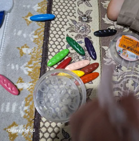 مداد شمعی 12 رنگ مدل جادویی