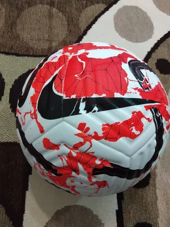 توپ فوتبال مدل 2024 چرمی سایز 5