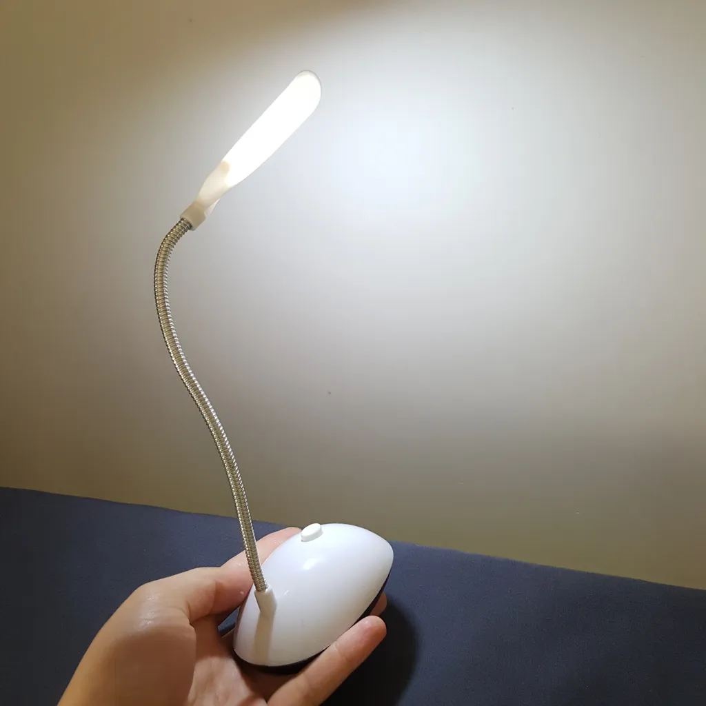 چراغ مطالعه مدل XY-0416