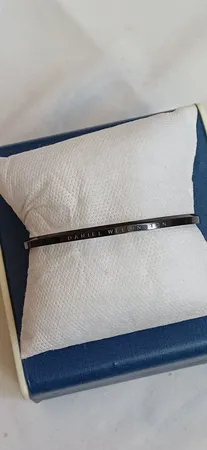 دستبند مردانه مدل DW0040000