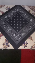 دستمال سر و گردن مدل باندانا