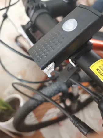 چراغ جلوی دوچرخه مدل RL50