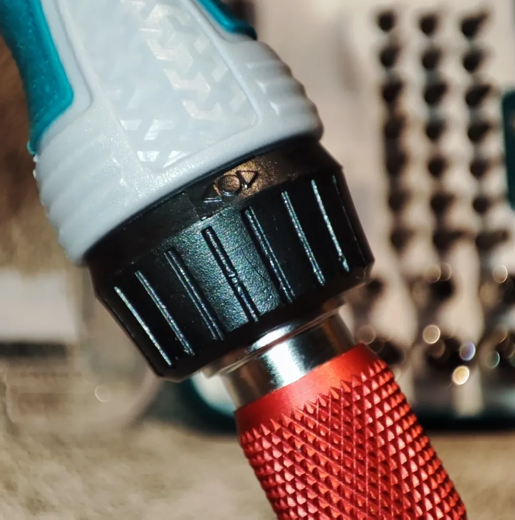 پیچگوشتی ست توتال مدل TACSD30316 بسته 31 عددی