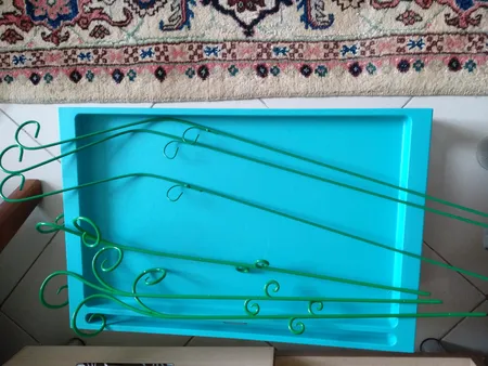 نگهدارنده گیاه مدل فلزی بسته چهار عددی