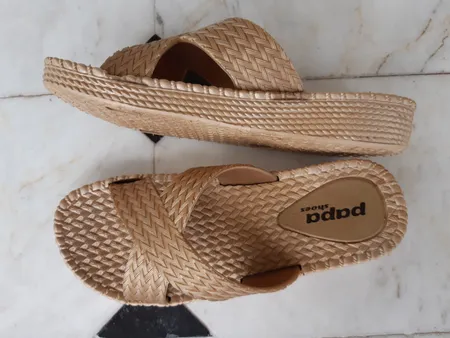 دمپایی زنانه پاپا کد L1-X2 رنگ طلایی