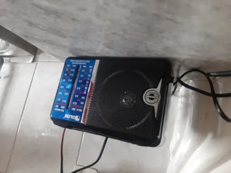 رادیو گولون مدل RX-607A