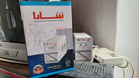 محافظ ولتاژ سارا مدل P152F مناسب برای تلویزیون و کامپیوتر