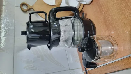 چای ساز میگل مدل GTS 070 - B به همراه قوری چینی هدیه