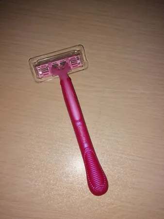 خود تراش ژیلت مدل Simply Venus 3 بسته 4 عددی