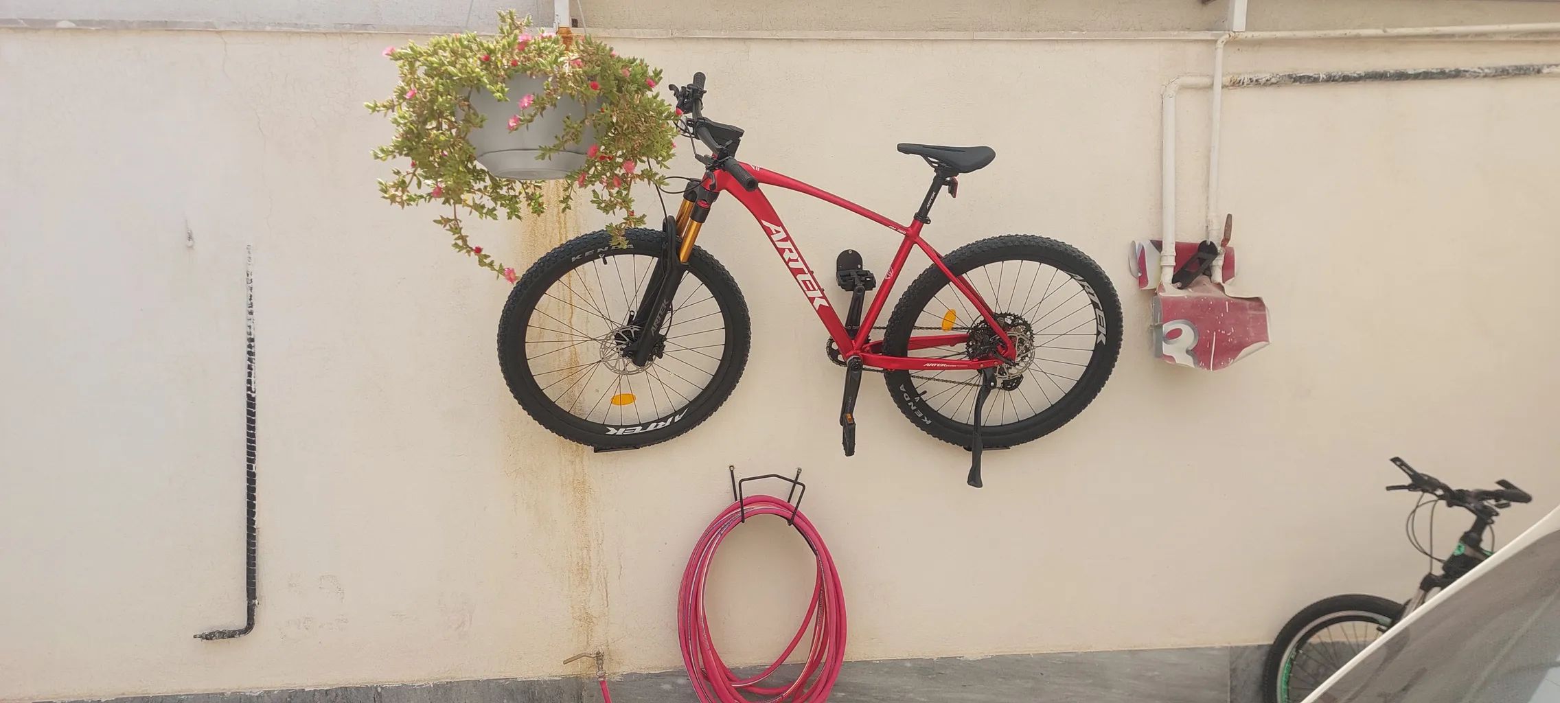 پایه نگهدارنده دیواری دوچرخه سافاری مدل adventure 3mm