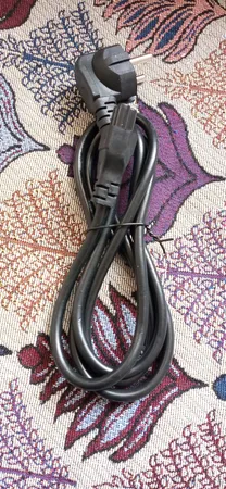 کابل برق سه پین  لپ تاپ لونا مدل 3x0.75mm طول 1.5 متر