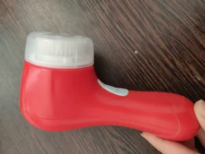 تجریه خرید برس پاکسازی کیوت اسکین مدل CIH-F801