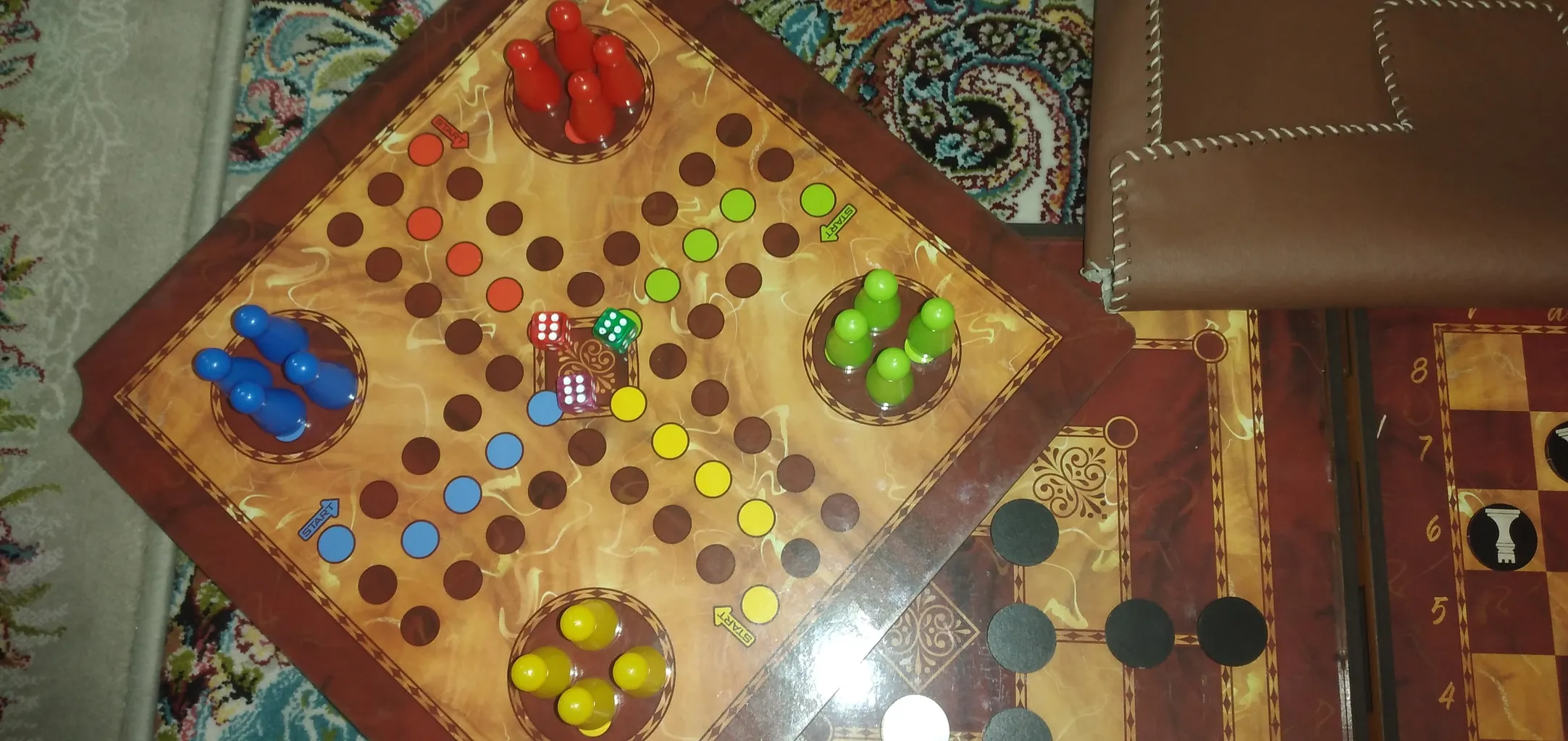 بازی فکری منچ و شطرنج فروردین مدل 08 بسته 8 عددی