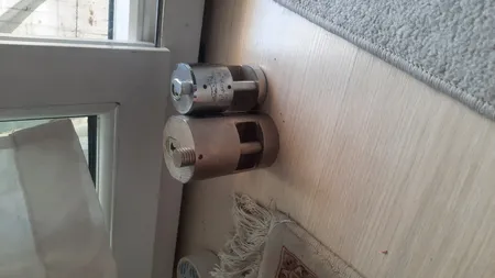 قفل منیر صنعت مدل استوانه ای M110 با 18 ساچمه