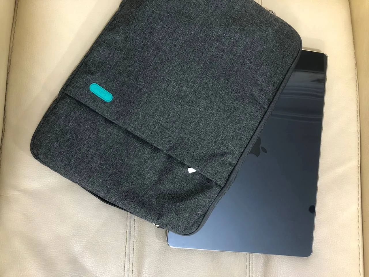 کیف لپ تاپ کوتتسی مدل MB1053 مناسب برای مک بوک 15 / 16 اینچی