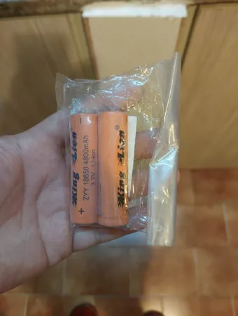 باتری لیتیوم یون قابل شارژ کینگ لیون کد 18650 ظرفیت 4800 میلی آمپر ساعت بسته 2 عددی