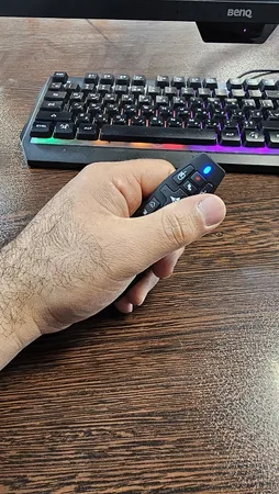 پرزنتر بی‌سیم ری مدل R900 Mini