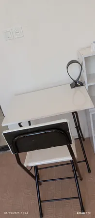 میز و صندلی تحریر تاشو و تنظیم شو یاس آبی