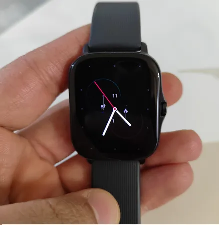 ساعت هوشمند امیزفیت مدل GTS 2 Global بند سیلیکونی