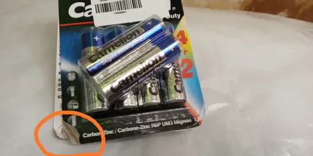 باتری قلمی و نیم قلمی کملیون مدل Super Heavy Duty بسته 12 عددی