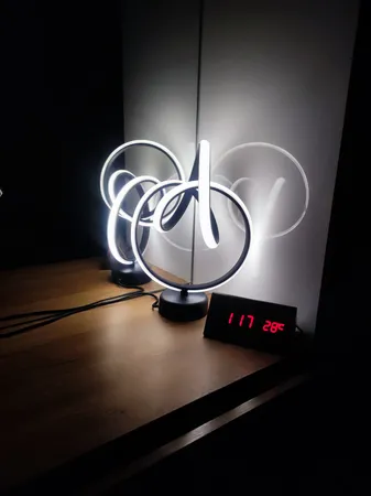 آباژور رومیزی ام کی ای لایتینگ مدل مدرن کد Ar-h30