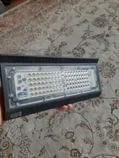 تجریه خرید پروژکتور 80 وات پارس شعاع توس مدل آرشیدا