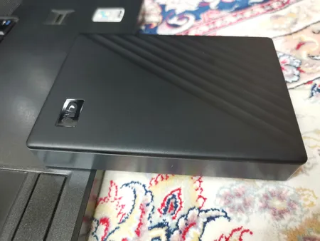 هارد اکسترنال وسترن دیجیتال مدل My Passport ظرفیت پنج ترابایت دارای رابط USB Type-A 3.2