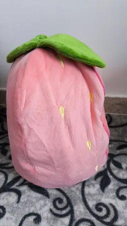 عروسک طرح خرگوش میوه ای مدل توت فرنگی کد 110 ارتفاع 50 سانتی‌ متر