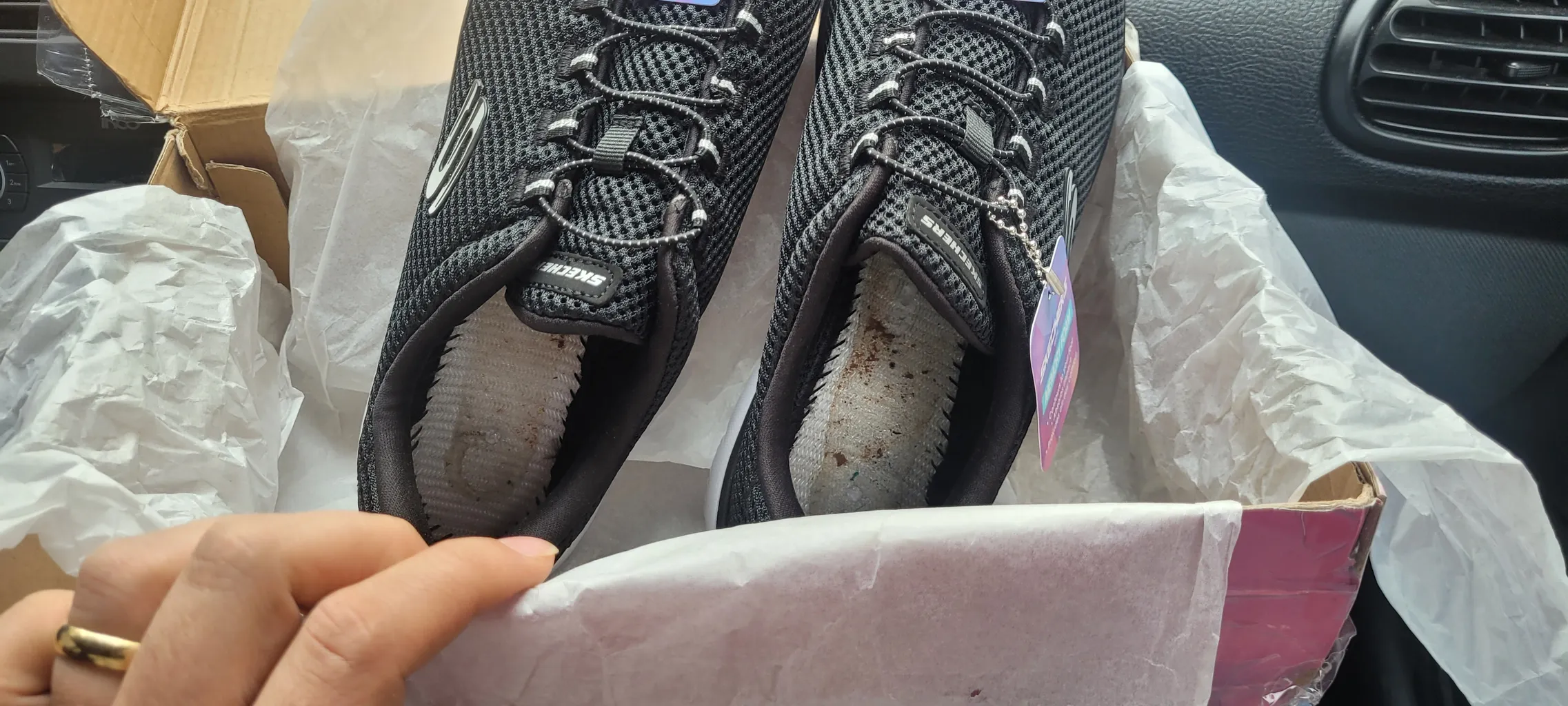 کفش پیاده روی اسکچرز مدل 12985 BKW