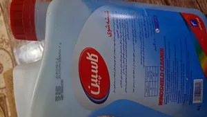 تجریه خرید محلول شیشه‌شوی خودرو کاسپین مدل Non-Smearing حجم 4 لیتر