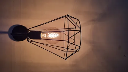 لامپ ادیسونی 40 وات مدل پیچی کد G80 پایه E27