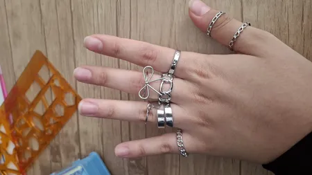 انگشتر زنانه مدل R4267 مجموعه 8 عددی