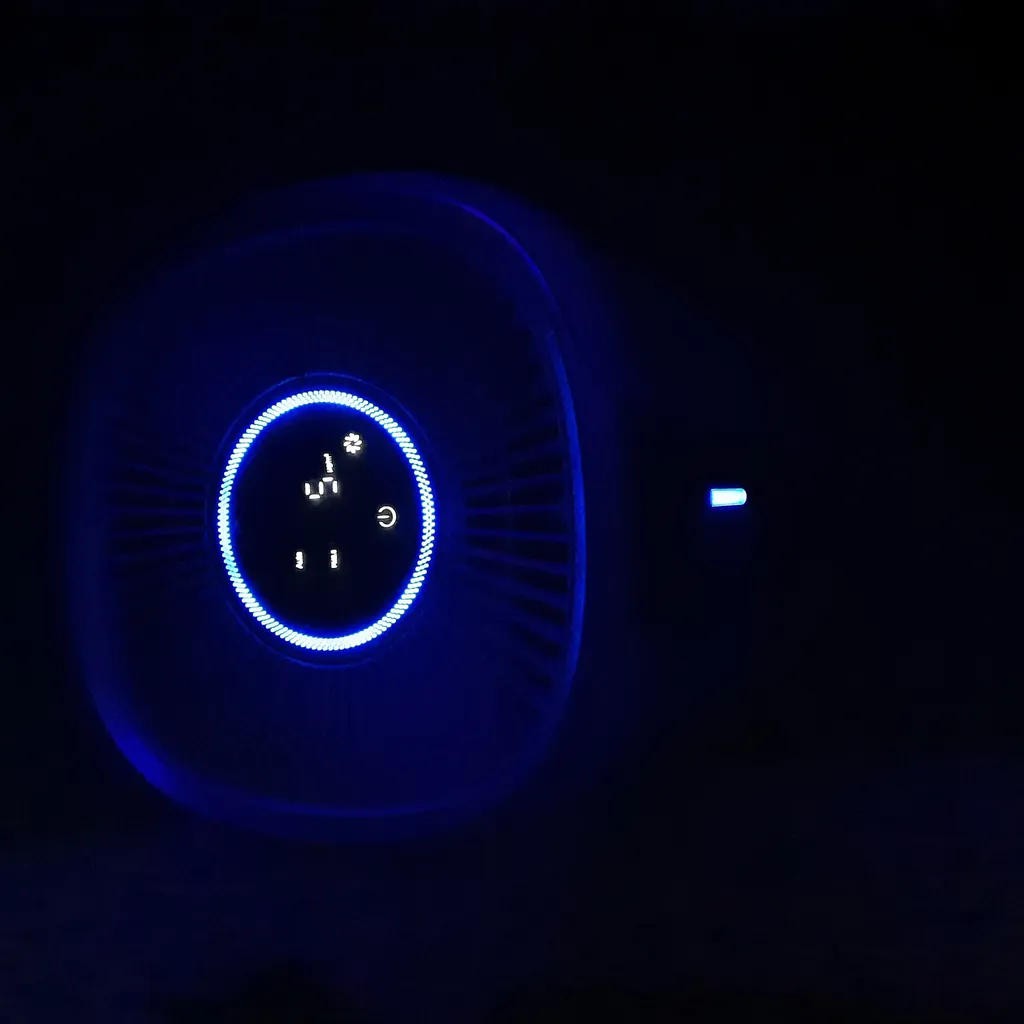 دستگاه تصفیه کننده هوا ایستکول مدل TM-TW300UV