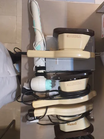 ماساژور بدن ترایو مدل j717_w