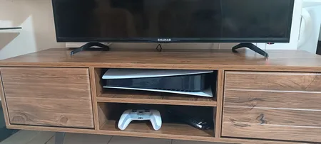 میز تلویزیون بیتلی مدل خطی