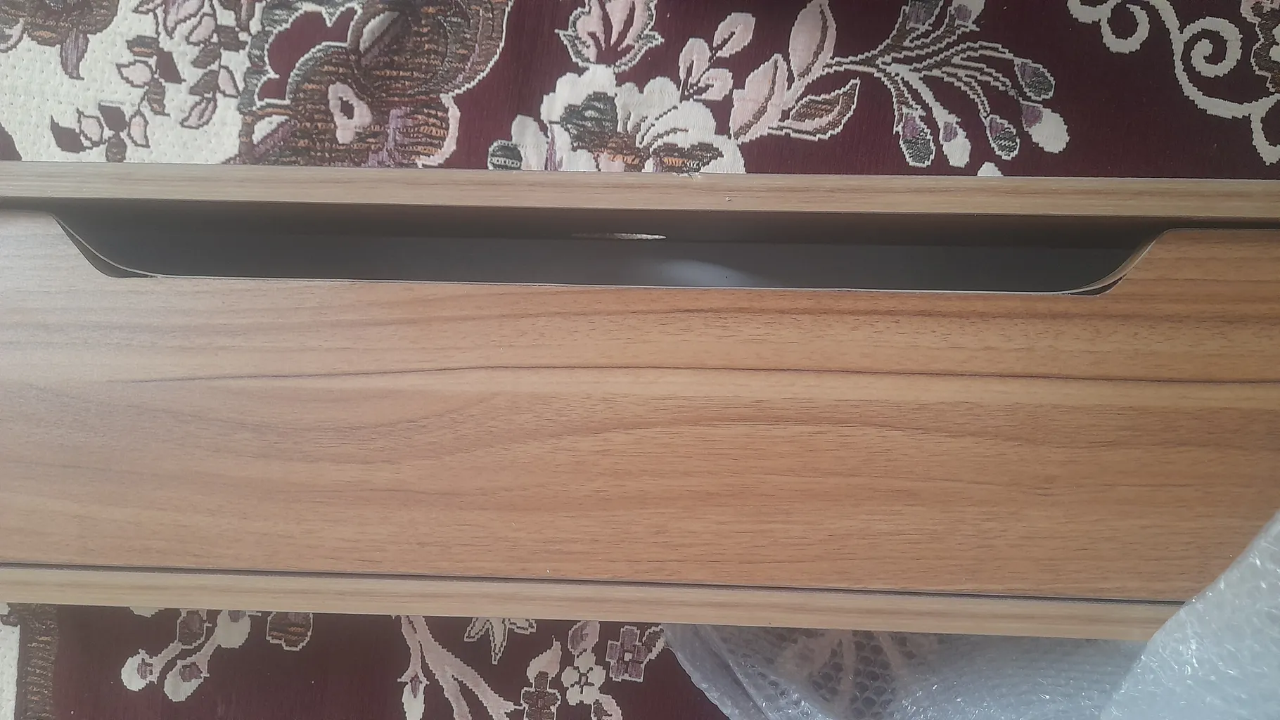 میز تلویزیون دیواری مدل DLF84L