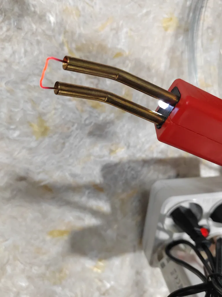 دستگاه جوش و دوخت پلاستیک لکسن مدل pw-201