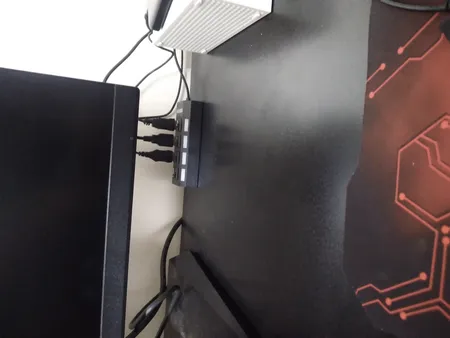 هاب 4 پورت USB 2.0 لویی سان مدل HI-SPEED