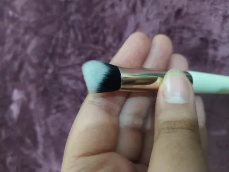 برس آرایشی مکریلان مدل E09