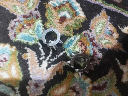 پیرسینگ مدل تیغ دار فیک