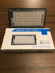 تجریه خرید پروژکتور 50 وات مدل بیلبوردی