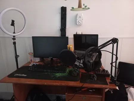 میکروفون استودیویی مدل BM800 به همراه کارت صدا V8