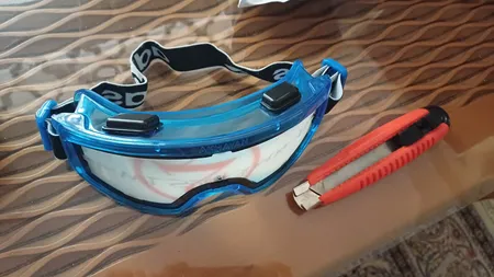 عینک ایمنی اخوان مدل 07