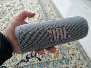 تجریه خرید اسپیکر بلوتوثی قابل حمل جی بی ال مدل Flip 6