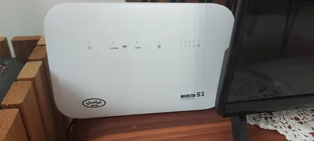 مودم 4G/TD-LTE ایرانسل مدل TF-i60 S1 به همراه 24 گیگابایت اینترنت سه ماهه و 60 گیگابایت اینترنت شش ماهه و 1 عدد سیم کارت دائمی طلایی