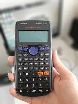 ماشین حساب کاسیو مدل FX-82-ES PLUS