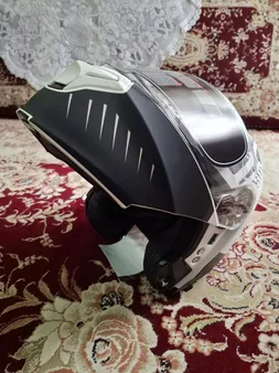 کلاه کاسکت فلش مدل فک متحرک عینکدار کد 935SV
