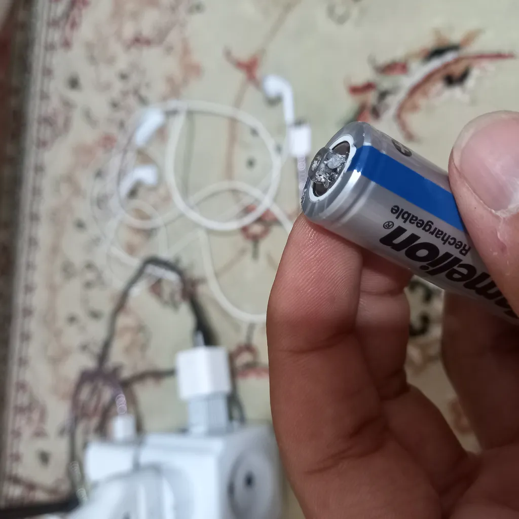 باتری لیتیوم-یون قابل شارژ کملیون کد ICR-18650 ظرفیت 2200 میلی آمپرساعت