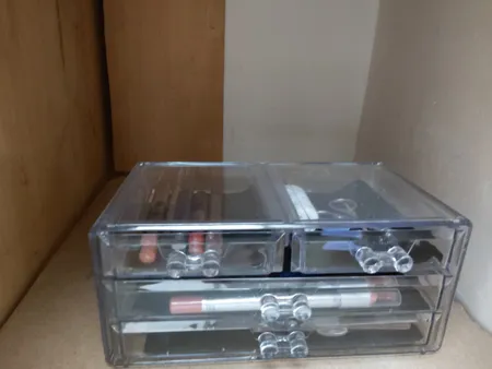 استند لوازم آرایشی مدل Cosmetic